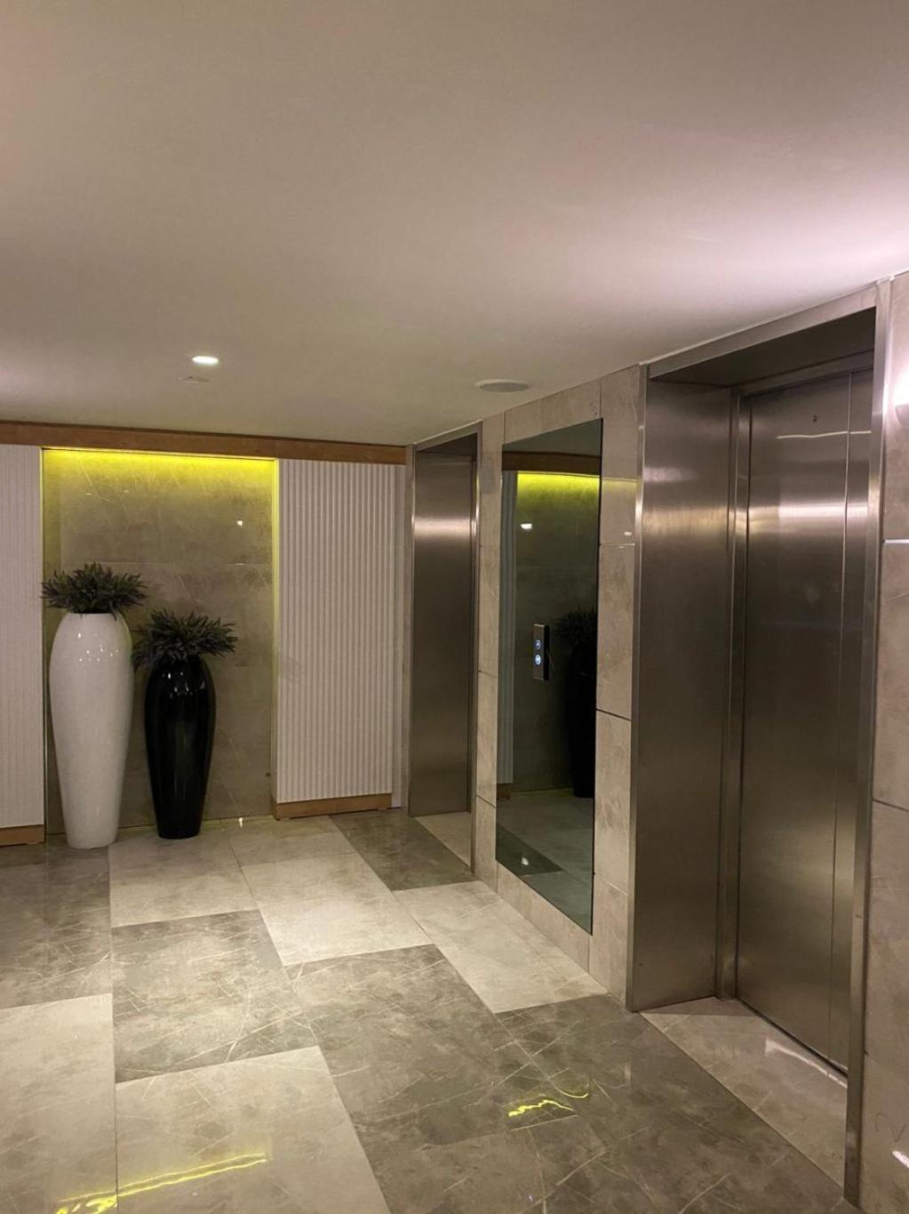 Hotel Orbit City Batumi Exterior foto